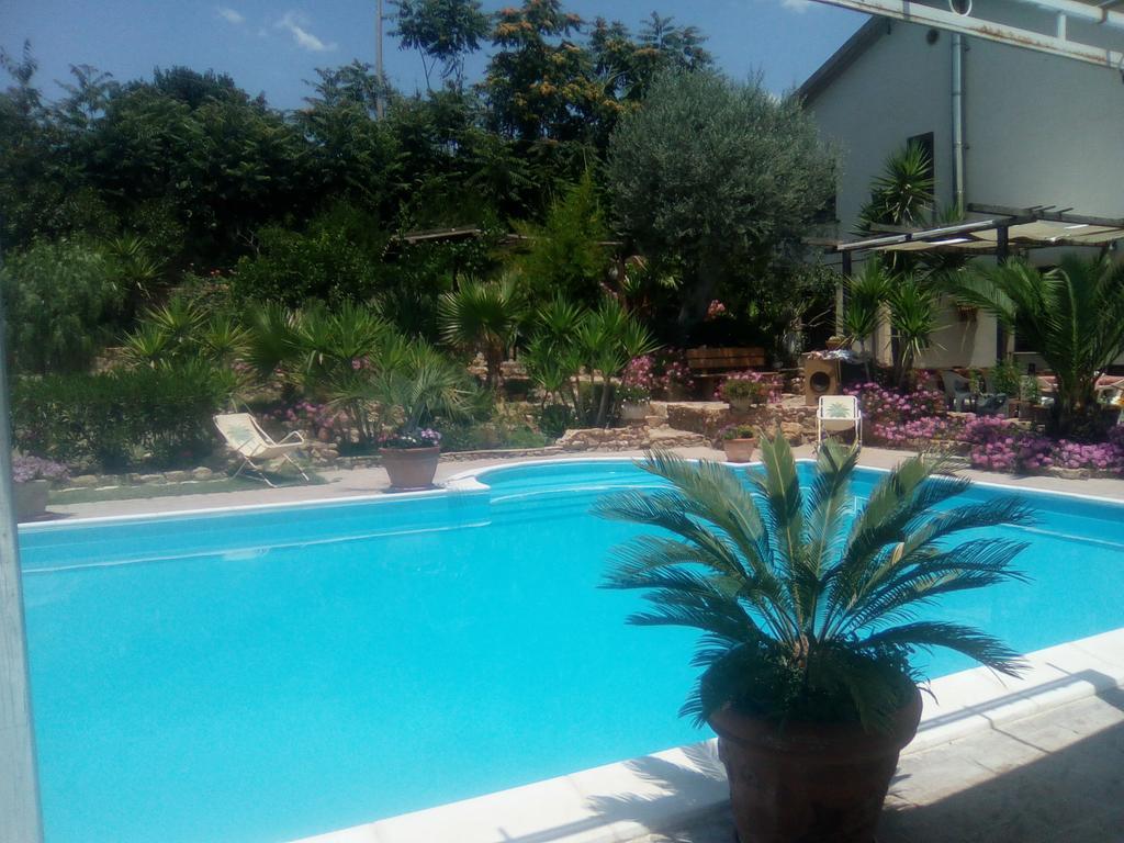 Casa Vacanze Laura Βίλα Καλτανισέττα Εξωτερικό φωτογραφία